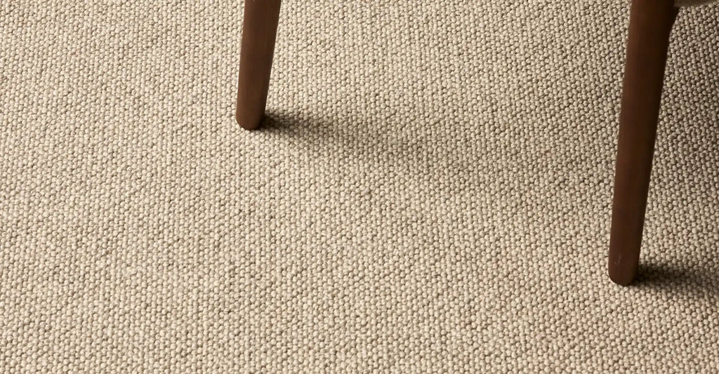 Wollen vloerkleed - Desso Verdi close up met stoelpoot